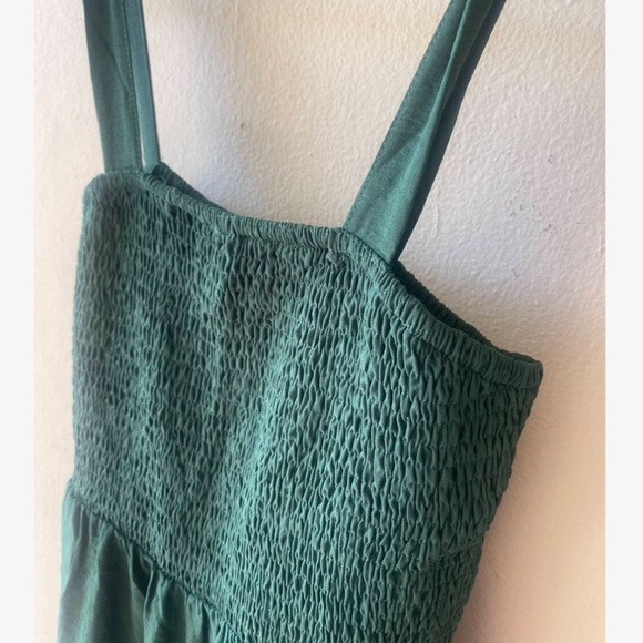 Green Jumpsuit Slant Pocket Wide Leg Shirred Bodice Straps, Square Neck - Picture 7 of 9